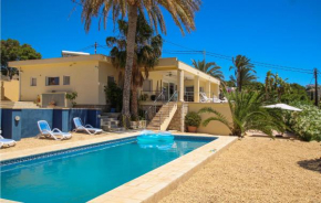Nice home in El Campello w/ Outdoor swimming pool, Outdoor swimming pool and 5 Bedrooms, El Campello